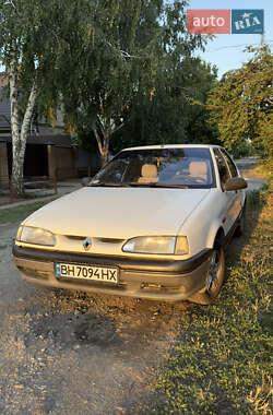 Renault 19  1996