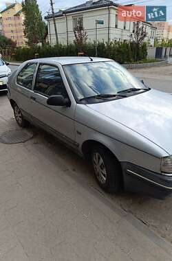 Renault 19  1992