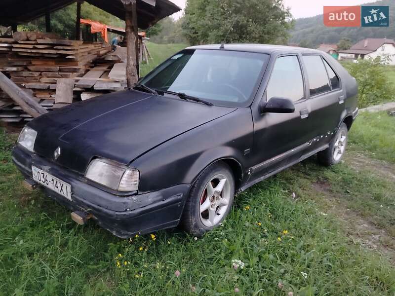 Хетчбек Renault 19