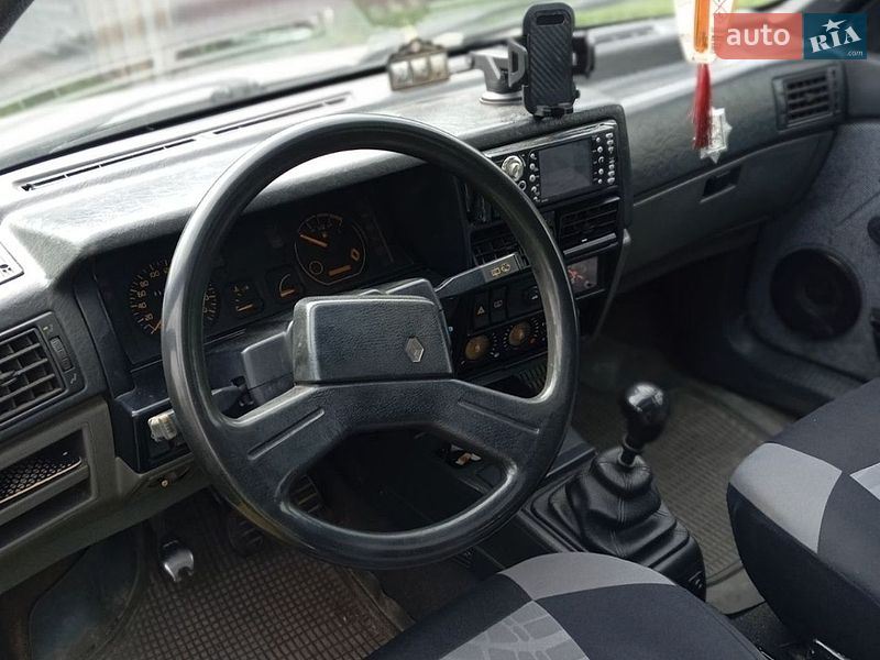 Хетчбек Renault 19 1989 в Корюківці