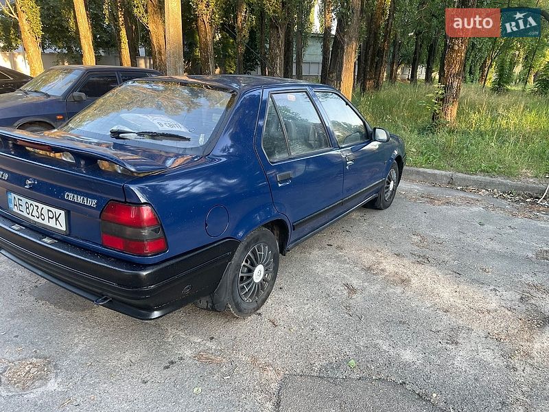 Седан Renault 19 1991 в Андрушівці фото 3 Седан Renault 19 1991 в Андрушівці