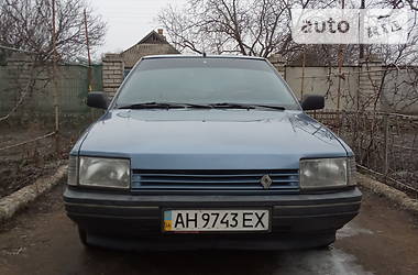 Renault 21  1989