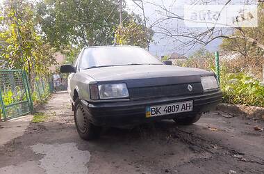 Renault 21  1989