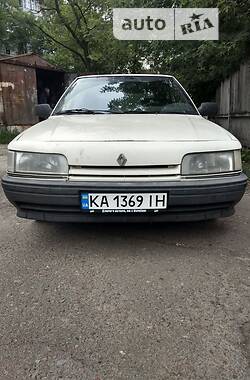 Renault 21  1989