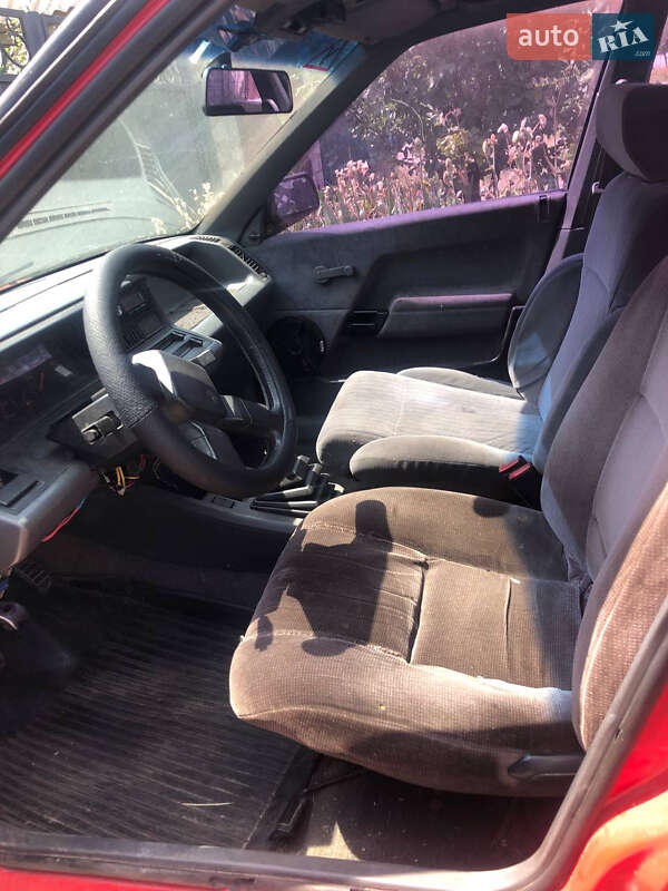 Седан Renault 21 1986 в Каменском