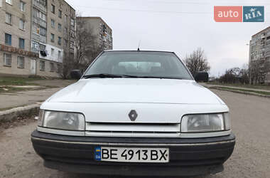 Renault 21  1990