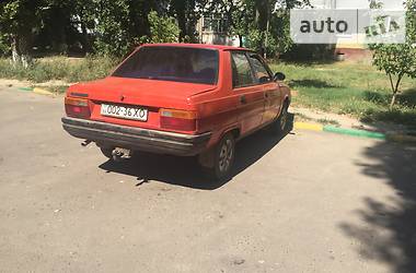 Renault 9  1985