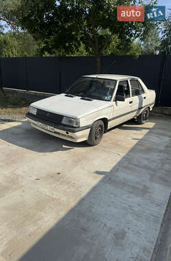 Renault 9 1989