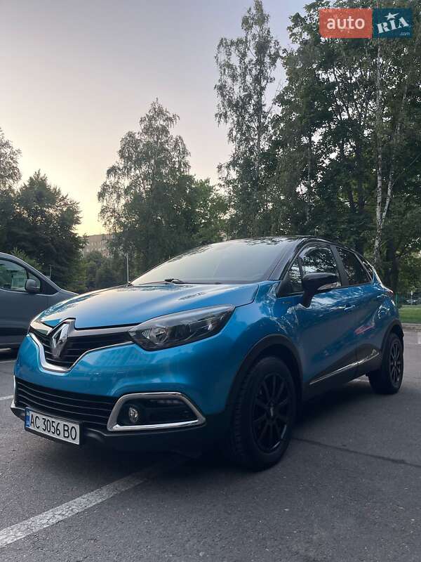 Внедорожник / Кроссовер Renault Captur