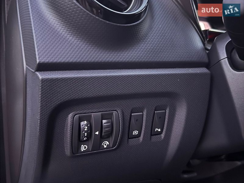 Позашляховик / Кросовер Renault Captur 2013 в Луцьку фото 34 Позашляховик / Кросовер Renault Captur 2013 в Луцьку