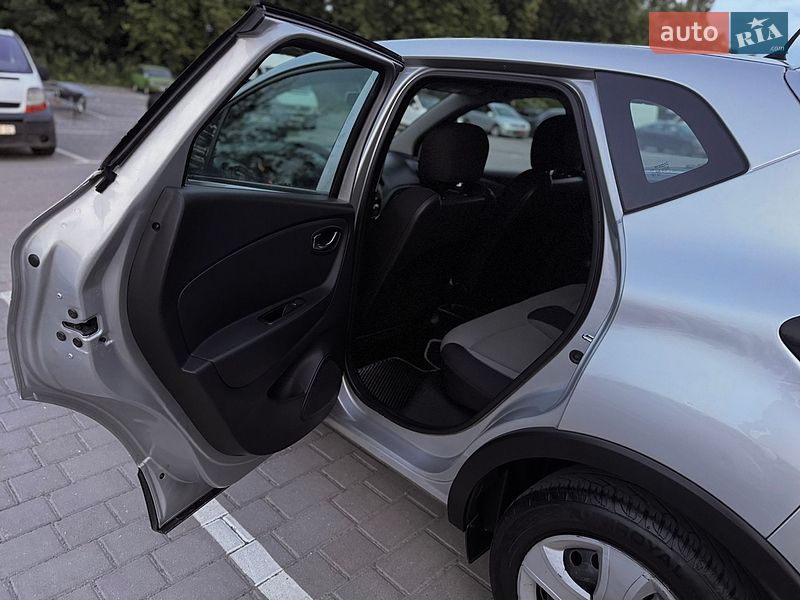Позашляховик / Кросовер Renault Captur 2013 в Луцьку фото 42 Позашляховик / Кросовер Renault Captur 2013 в Луцьку