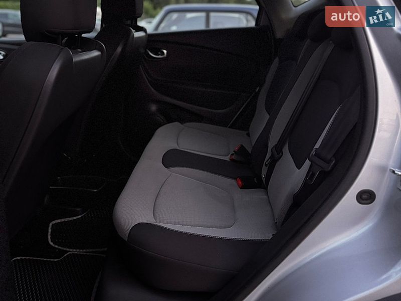 Позашляховик / Кросовер Renault Captur 2013 в Луцьку фото 44 Позашляховик / Кросовер Renault Captur 2013 в Луцьку