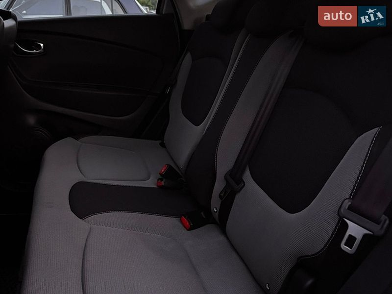 Позашляховик / Кросовер Renault Captur 2013 в Луцьку фото 45 Позашляховик / Кросовер Renault Captur 2013 в Луцьку