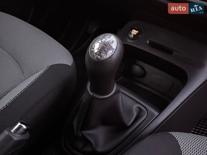 Позашляховик / Кросовер Renault Captur 2013 в Луцьку фото 55 Позашляховик / Кросовер Renault Captur 2013 в Луцьку