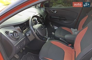 Позашляховик / Кросовер Renault Captur 2014 в Помічній