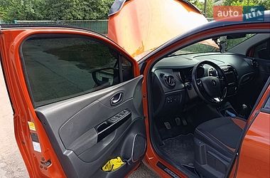 Позашляховик / Кросовер Renault Captur 2014 в Помічній