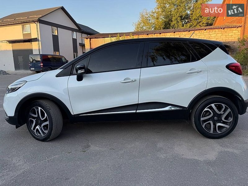 Внедорожник / Кроссовер Renault Captur 2016 в Калиновке