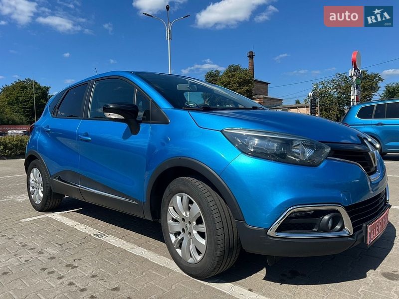 Позашляховик / Кросовер Renault Captur 2016 в Житомирі