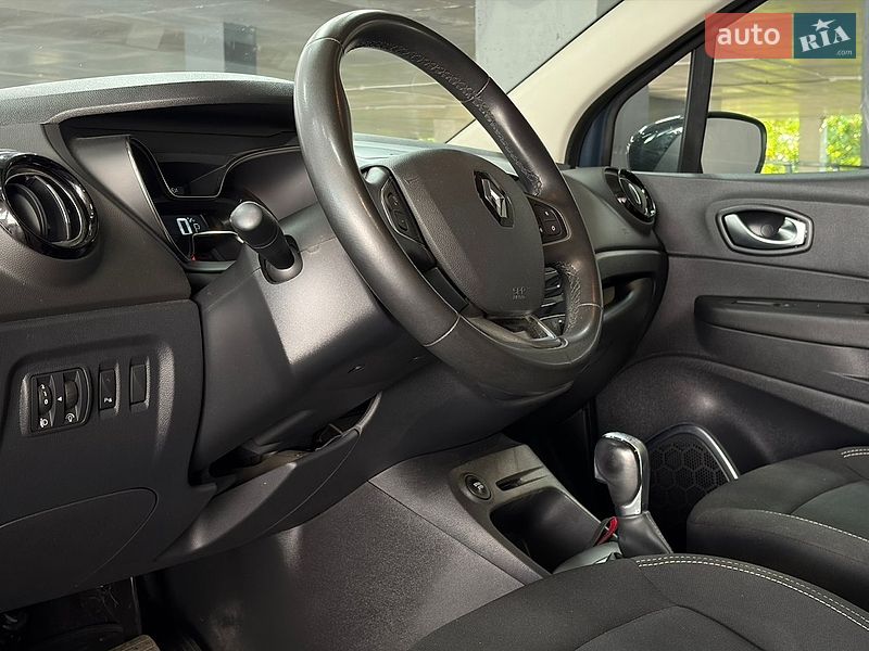 Внедорожник / Кроссовер Renault Captur 2019 в Одессе