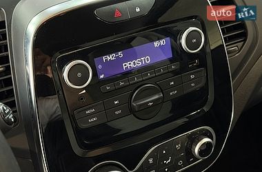 Внедорожник / Кроссовер Renault Captur 2019 в Одессе
