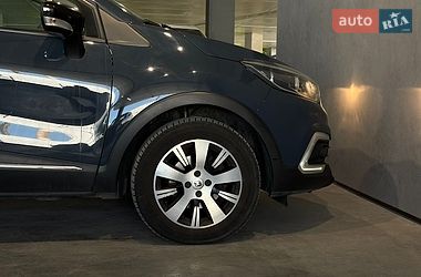 Внедорожник / Кроссовер Renault Captur 2019 в Одессе