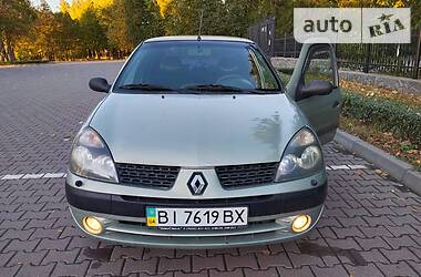 Renault Clio Symbol  2003