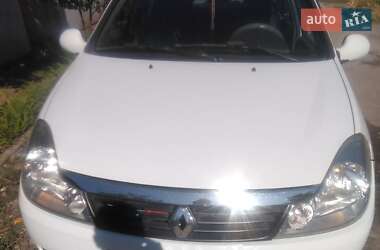 Renault Clio Symbol  2011