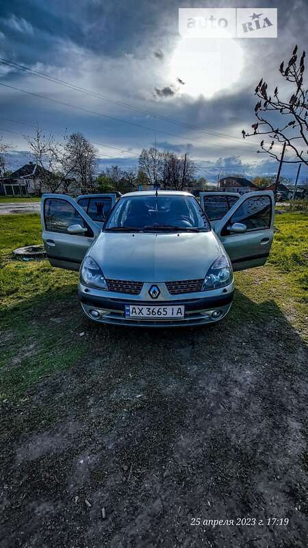 Хетчбек Renault Clio Symbol