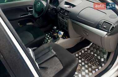 Renault Clio Symbol  2012