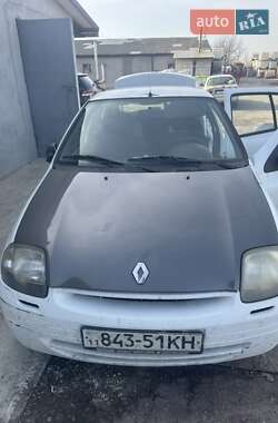 Renault Clio Symbol  2002