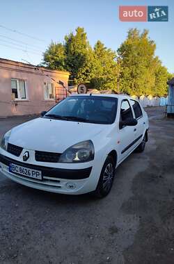 Renault Clio Symbol  2002
