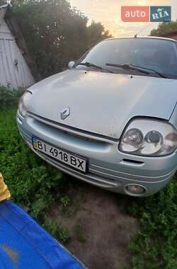 Renault Clio Symbol  2002