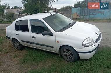 Renault Clio Symbol 2002