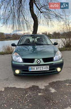 Renault Clio Symbol 2003