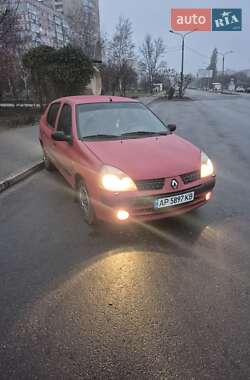 Renault Clio Symbol  2004