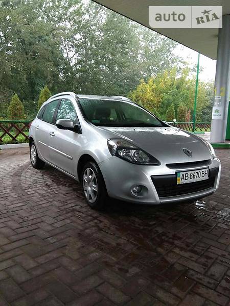 Renault Clio 2011 року