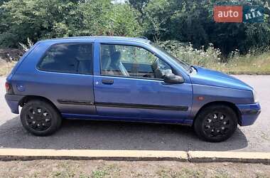 Renault Clio  1996