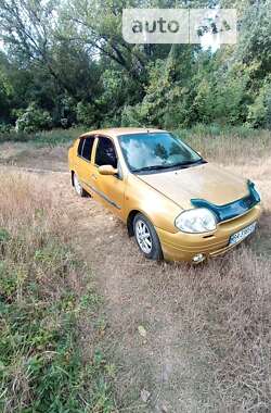 Renault Clio  2001