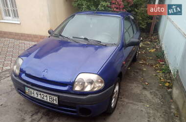 Renault Clio  1999