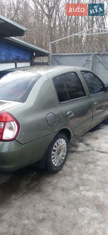 Седан Renault Clio 2006 в Харькове
