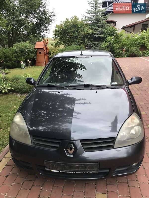 Седан Renault Clio