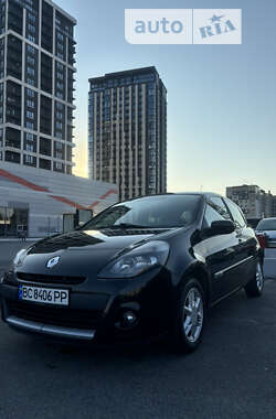 Renault Clio  2011