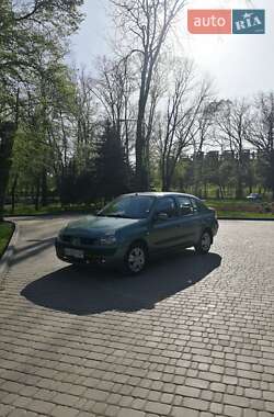Renault Clio  2005