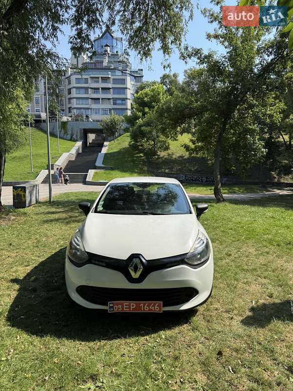 Хэтчбек Renault Clio
