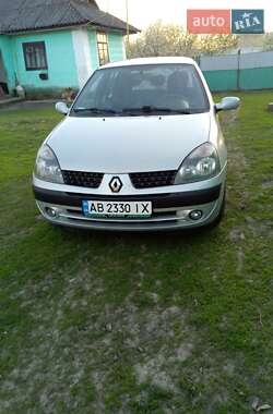 Renault Clio  2003