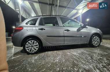 Renault Clio 2009