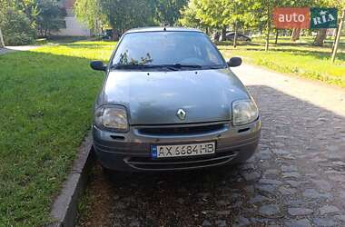 Renault Clio  2001