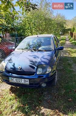 Renault Clio  2001