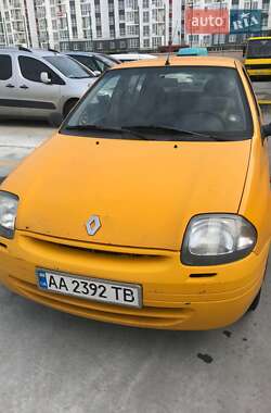 Renault Clio  2001