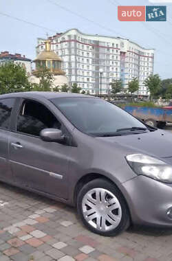 Renault Clio  2011